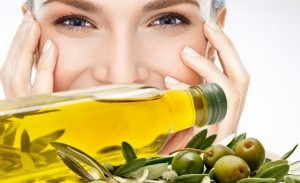 Come-usare-olio-d’oliva-come-struccante-770x470